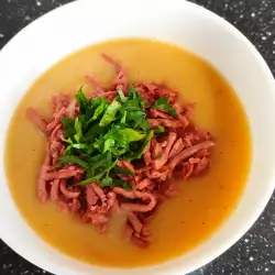Супа с месо и наденица