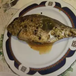 Задушена риба с чесън