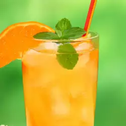 Коктейл с ром и портокалов сок