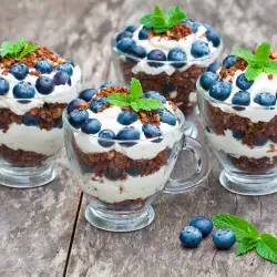 Бързи десертчета с боровинки за 15 минути