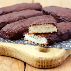 Домашни кокосови барчета с шоколад - като Bounty