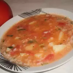 Доматена супа с ориз и картофи
