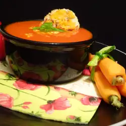 Доматена крем супа  със зеленчуков бульон