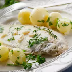 Бяла риба с картофи
