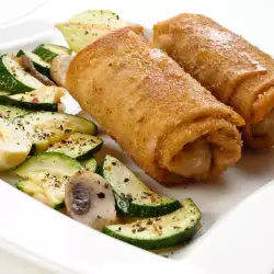 Пържени палачинки със зеленчукова плънка