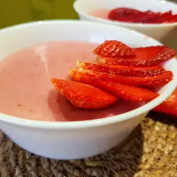 Безглутенов крем с ягоди