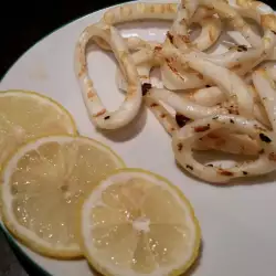 Гриловани калмари с лимон