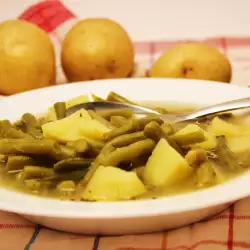Зелен фасул с картофи и риган