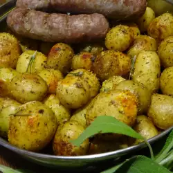 Пресни картофи с риган