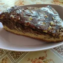 Шарения кекс на баба с орехи и какао