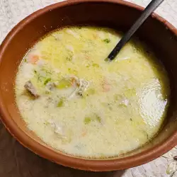 Кето пилешка супа