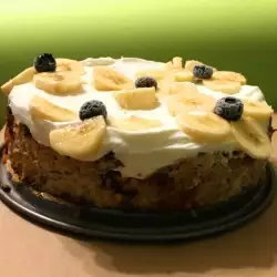 Кето плодова торта с банани и йогурт