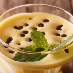 Италиански крем Забайоне с шоколадови капки