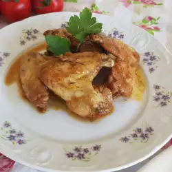 Вкусни пилешки крилца със соев сос, кетчуп и мед