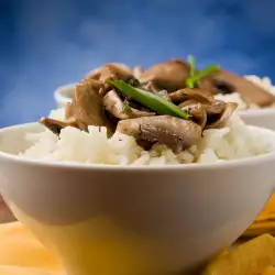 Ястия с ориз и печурки