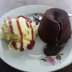 Лава кейк със сладолед