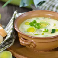 Здравословна супа с кисело мляко