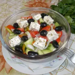 Гръцка салата със сирене