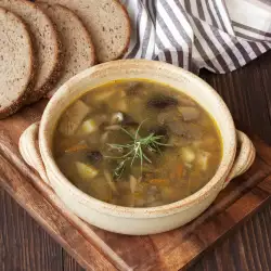 Апетитна гъбена супа с шери