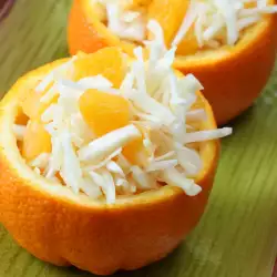 Здравословна салата с портокали
