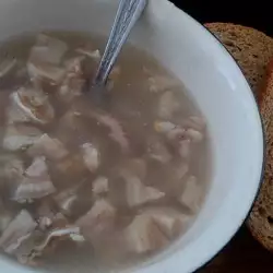 Пача супа със свинска глава