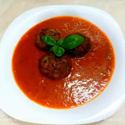 Перфектните кюфтета с доматен сос