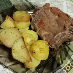 Картофи с месо и вино