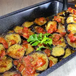 Печени патладжани с домати на фурна