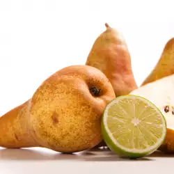 Плодова салата с лимони