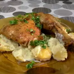 Печено пиле със сметанови картофи