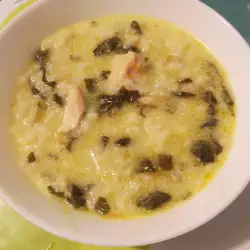 Пилешка супа с лапад