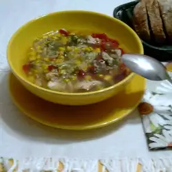 Пилешка супа с царевица и чушки