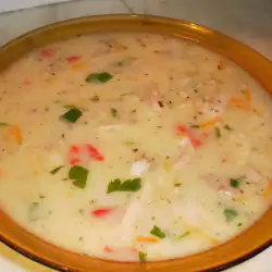 Пилешка супа с варена застройка