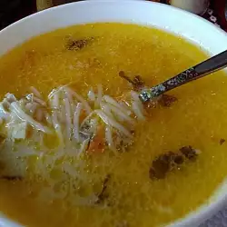 Пилешка супа от филе с целина