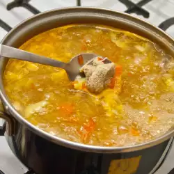 Свинска супа с брашно