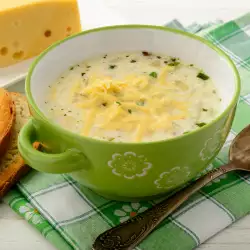 Картофена супа с грис и кашкавал