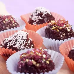 Орехово-медени шоколадови топки
