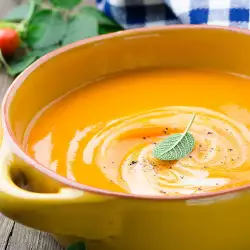 Тиквена крем супа с чесън