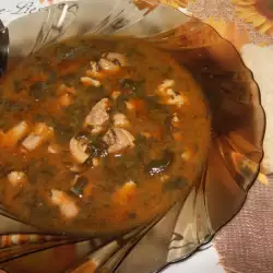 Супа от коприва и свинско месо