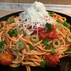 Различни спагети Болонезе