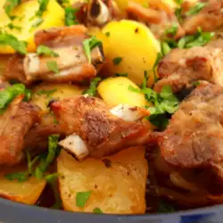 Картофи с месо и бульон