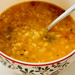 Супа от червена леща с картоф