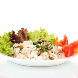 Испанска оризова салата с калмари