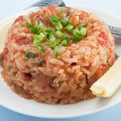 Гювеч с домати и ориз