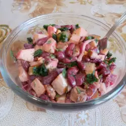 Бобена салата с магданоз