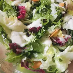 Освежаваща зелена салатка с много витамини