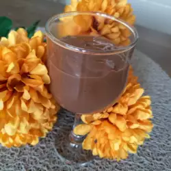 Нежен шоколадов пудинг в микровълнова