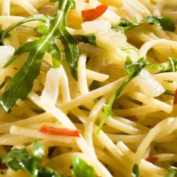 Вегетариански спагети с чушки