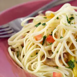 Спагети с олио без месо