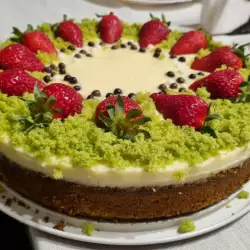Лесна спаначена торта с ягоди